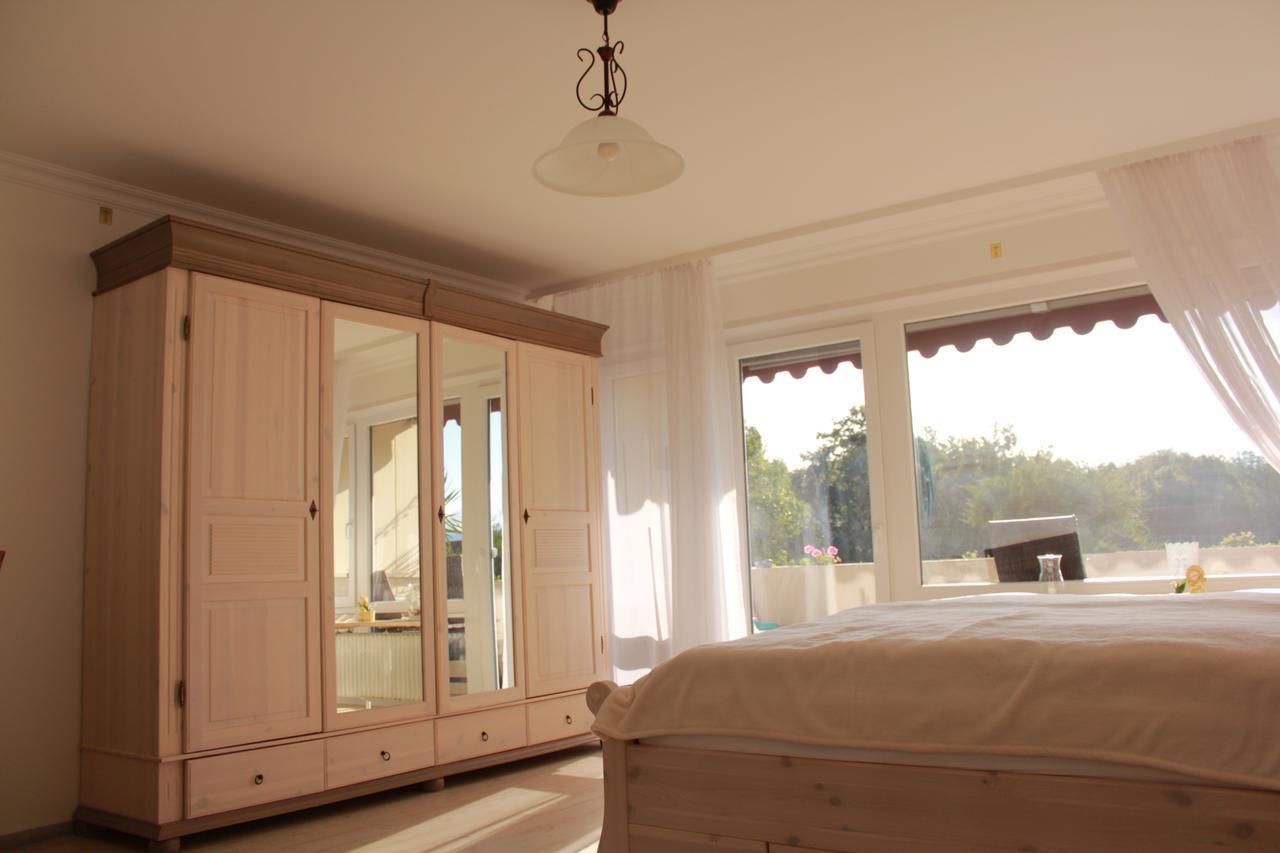 Mariaprimavera Apartment Am Kurpark Mit Schwarzwaldblick * * * * 바트크로찡엔 외부 사진